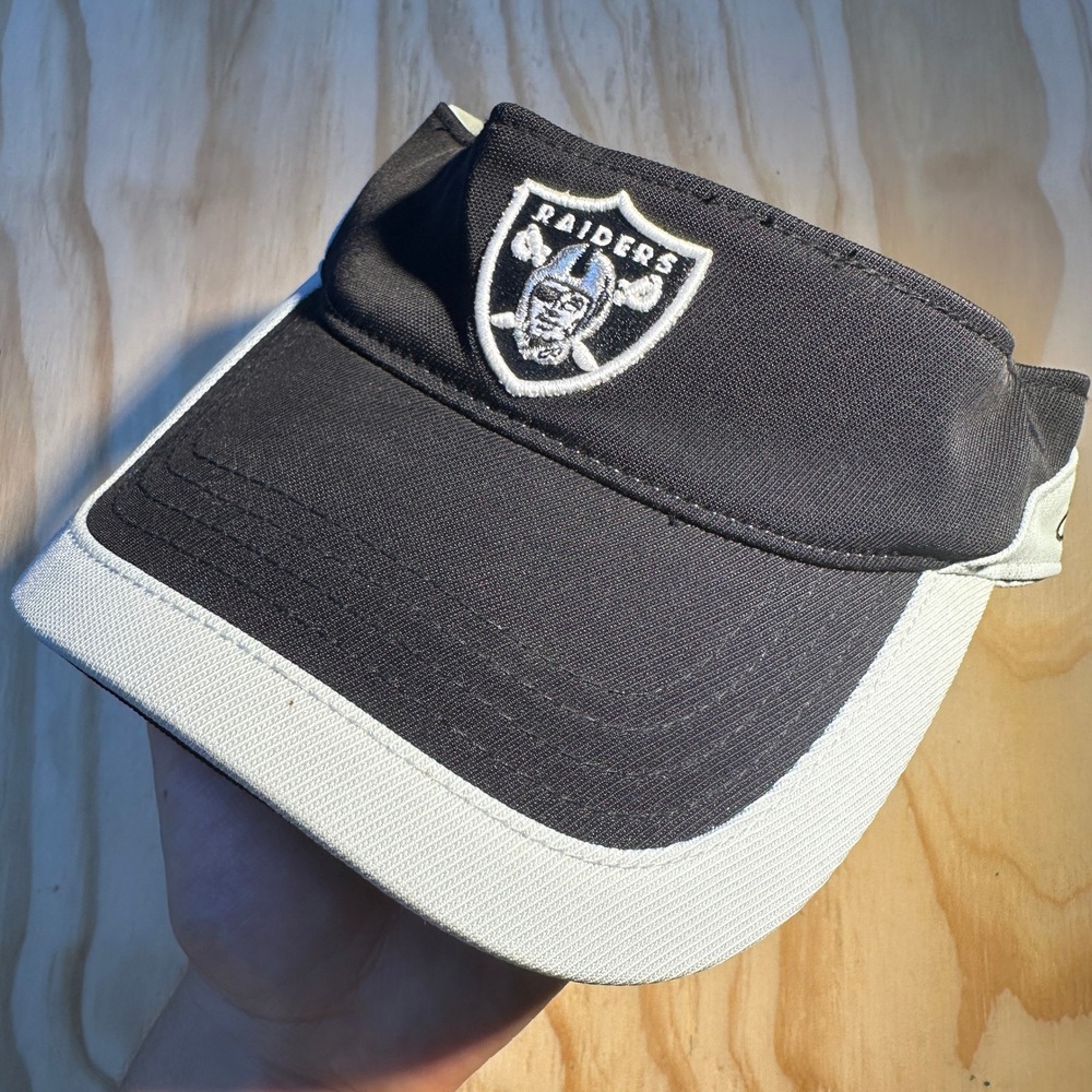 Reebok Raiders NFL Team Apparel On Field Visor Black White OSFM